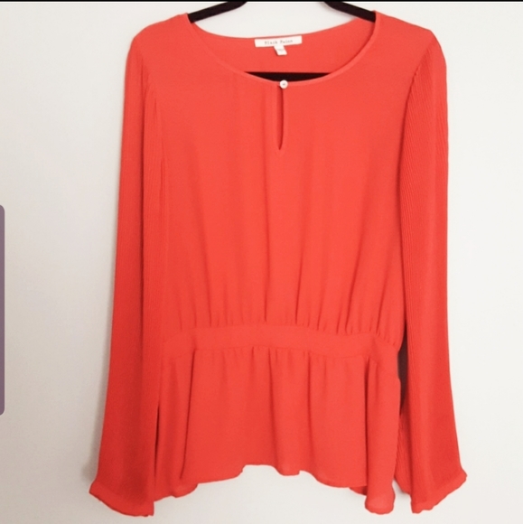 Black Rainn Tops - Black Rainn Shirt with Pleated Sleeves